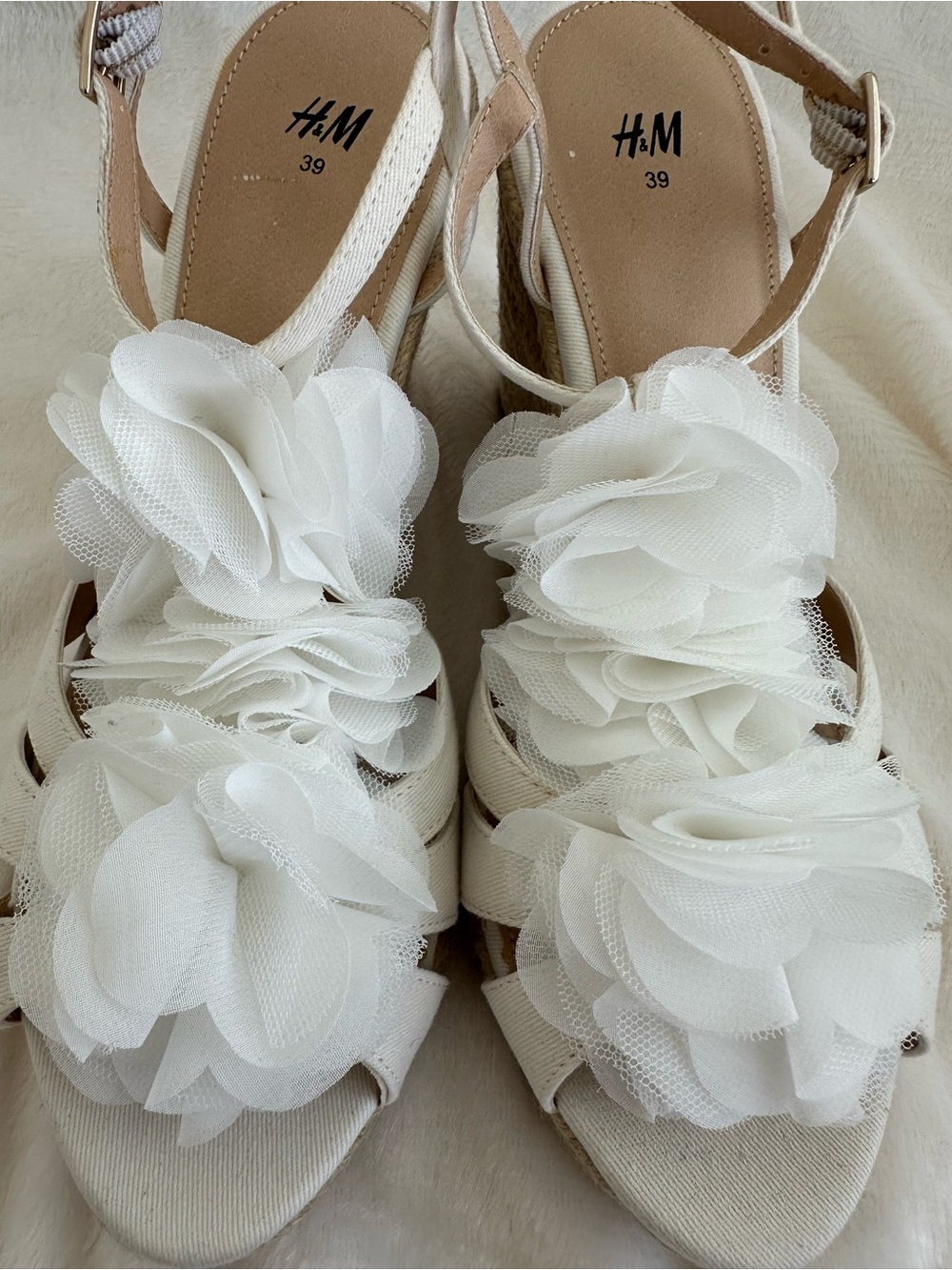 H&M White Canvas 3D Tulle Flower Bridal Summer Espadrille Wedge Sandals Sz 8 - Picture 8 of 10
